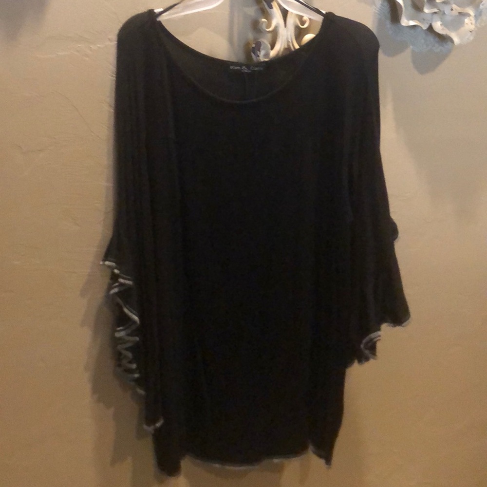 NWOT Kim and Cami black blouse